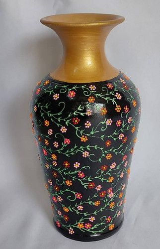 گلدان سفالی لاله ای طرح باغ بهشت برجسته