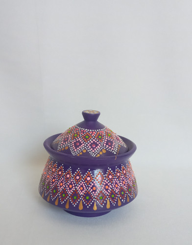 قندان نقطه کوبی شده مدل دیگچه سفالی