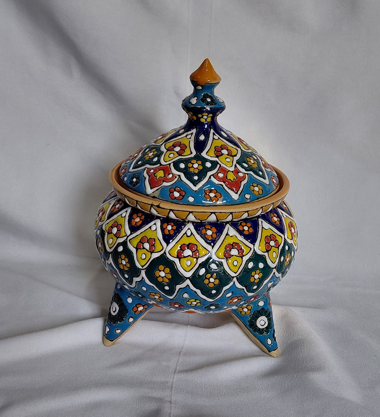 شکلات و آجیل خوری میناکاری