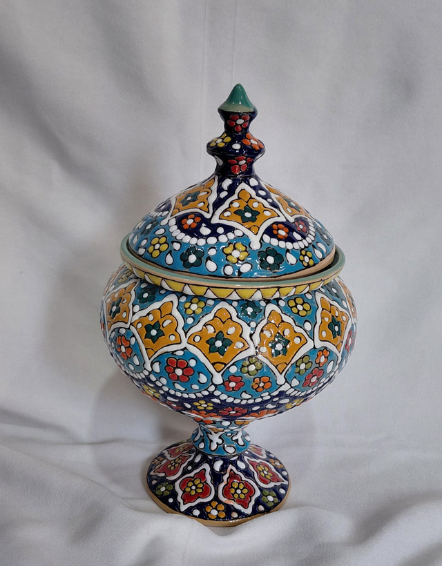 شکلات و آجیل خوری میناکاری